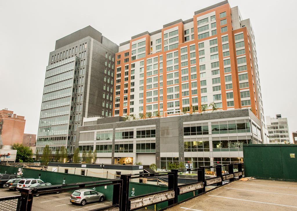 Flushing Commons Berlin Steel